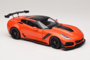 Chevrolet Corvette C7 ZR1 Punane IXO 1:18 U18RDC001-FO Metall - pilt 6/8