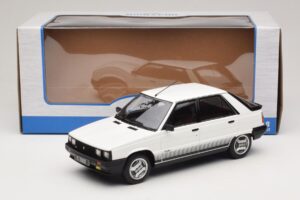 Renault 11 Turbo Valge MCG 1:18 MCG18589 Metall - pilt 6/6