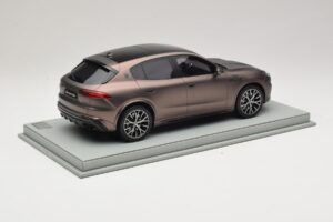 Maserati Grecale Pronks BBR 1:18 P18220FMAS Vaik - pilt 3/7