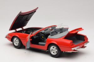 Ferrari 365 GTS/4 Spider Punane Techno Giodi 1:18 40028-P1 Metall - pilt 5/8
