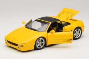 Ferrari F355 Spider Kollane Musta Katusega UT Models 1:18 180074030-P4 Metall - pilt 2/8