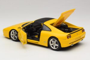 Ferrari F355 Spider Kollane Musta Katusega UT Models 1:18 180074030-P4 Metall - pilt 5/8