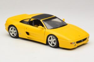 Ferrari F355 Spider Kollane Musta Katusega UT Models 1:18 180074030-P4 Metall - pilt 6/8