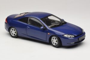 Ford Cougar Sinine Action 1:18 ACTION001 Metall - pilt 6/8