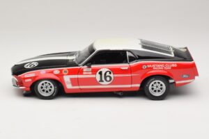 Ford Mustang Boss 302 #16 Bud Moore Engineering G. Follmer Trans-Am 1969 OEM 1:18 FORD006 Metall - pilt 4/8