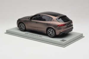 Maserati Grecale Pronks BBR 1:18 P18220FMAS Vaik - pilt 5/7