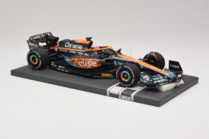 McLaren MCL36 #3 D. Ricciardo Abu Dhabi GP 2022 Minichamps 1:18 537224003 Vaik - pilt 4/7