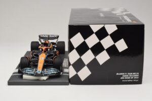 McLaren MCL36 #3 D. Ricciardo Abu Dhabi GP 2022 Minichamps 1:18 537224003 Vaik - pilt 6/7