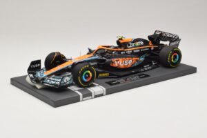 McLaren MCL36 #4 L. Norris Abu Dhabi GP 2022 Minichamps 1:18 537224004 Vaik