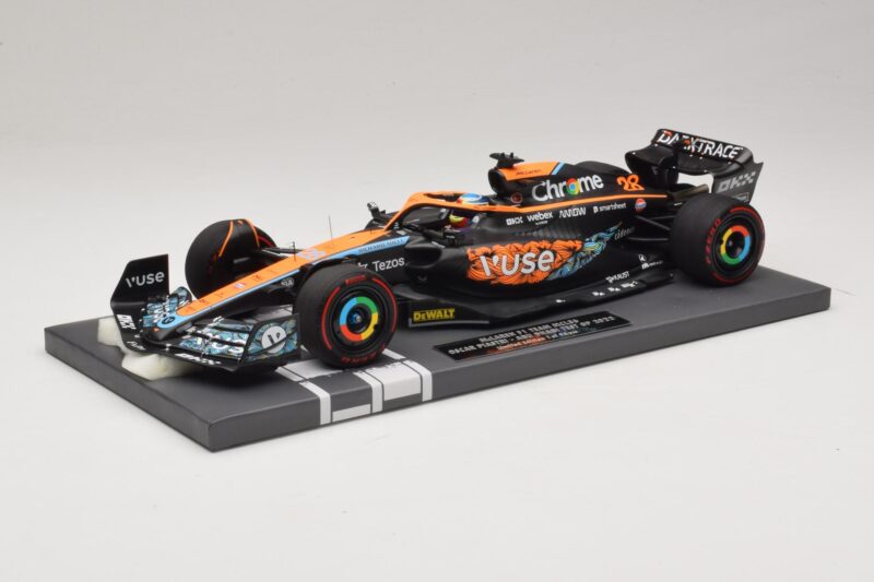 McLaren MCL36 O. Piastri Abu Dhabi Test 2022 Minichamps 1:18 537221828 Vaik