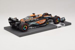 McLaren MCL36 O. Piastri Abu Dhabi Test 2022 Minichamps 1:18 537221828 Vaik - pilt 2/7