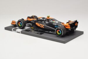 McLaren MCL60 #4 L. Norris 2nd Place Singapore GP 2023 Minichamps 1:18 537233404 Vaik - pilt 5/7