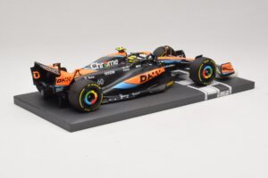 McLaren MCL60 #4 L. Norris Australian GP 2023 Minichamps 1:18 537232104 Vaik - pilt 2/7