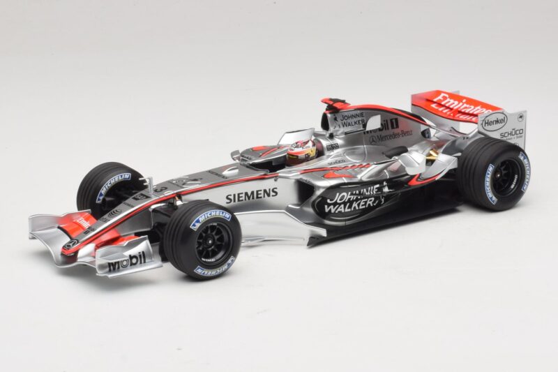 McLaren MP4/21 #3 K. Raikkonen 2006 Minichamps 1:18 530061803 Vaik
