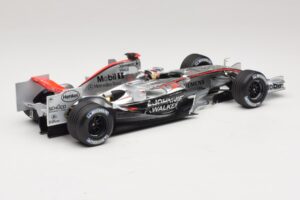 McLaren MP4/21 #3 K. Raikkonen 2006 Minichamps 1:18 530061803 Vaik - pilt 2/7