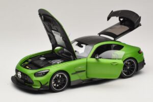 Mercedes AMG GT Black Series C190 Matt Green Metallic Minichamps 1:18 110032022 Metall - pilt 2/8