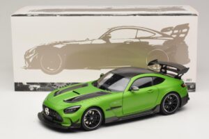 Mercedes AMG GT Black Series C190 Matt Green Metallic Minichamps 1:18 110032022 Metall - pilt 8/8