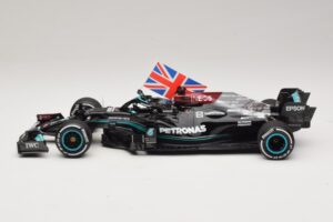 Mercedes AMG Petronas W12 E Performance L. Hamilton Winner British GP 2021 Minichamps 1:18 110211144 Vaik - pilt 3/7