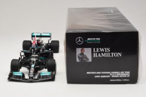 Mercedes AMG Petronas W12 E Performance L. Hamilton Winner British GP 2021 Minichamps 1:18 110211144 Vaik - pilt 6/7
