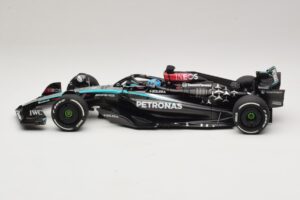 Mercedes AMG Petronas W15 E Performance G. Russell 2024 Minichamps 1:18 110240163 Vaik - pilt 3/7