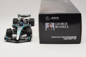 Mercedes AMG Petronas W15 E Performance G. Russell 2024 Minichamps 1:18 110240163 Vaik - pilt 6/7