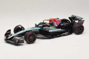 Mercedes AMG Petronas W15 E Performance L. Hamilton Winner British GP 2024 Minichamps 1:18 110241244 Vaik