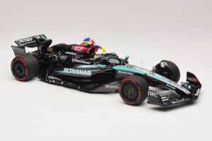 Mercedes AMG Petronas W15 E Performance L. Hamilton Winner British GP 2024 Minichamps 1:18 110241244 Vaik - pilt 4/7