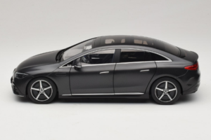 Mercedes EQE V295 Graphite Grey Magno NZG 1:18 B66961108 Metall - pilt 3/8