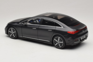Mercedes EQE V295 Graphite Grey Magno NZG 1:18 B66961108 Metall - pilt 4/8