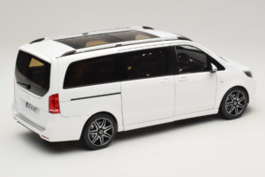 Mercedes V-Class W447 AMG Line Valge Norev 1:18 183876 Metall - pilt 3/8