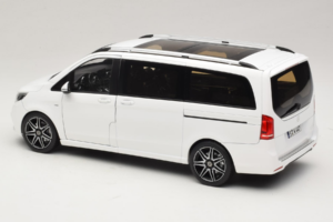 Mercedes V-Class W447 AMG Line Valge Norev 1:18 183876 Metall - pilt 7/8
