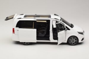 Mercedes V-Class W447 AMG Line Valge Norev 1:18 183876 Metall - pilt 4/8