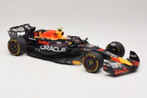 Oracle Red Bull Racing RB19 S. Perez Abu Dhabi GP 2023 Minichamps 1:18 110232311 Vaik - pilt 4/7