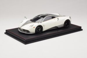 Pagani Huayra Luminous Green AB 1:18 REMC041 Vaik - pilt 2/7