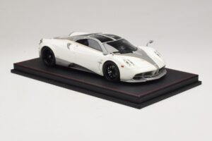 Pagani Huayra Luminous Green AB 1:18 REMC041 Vaik - pilt 4/7