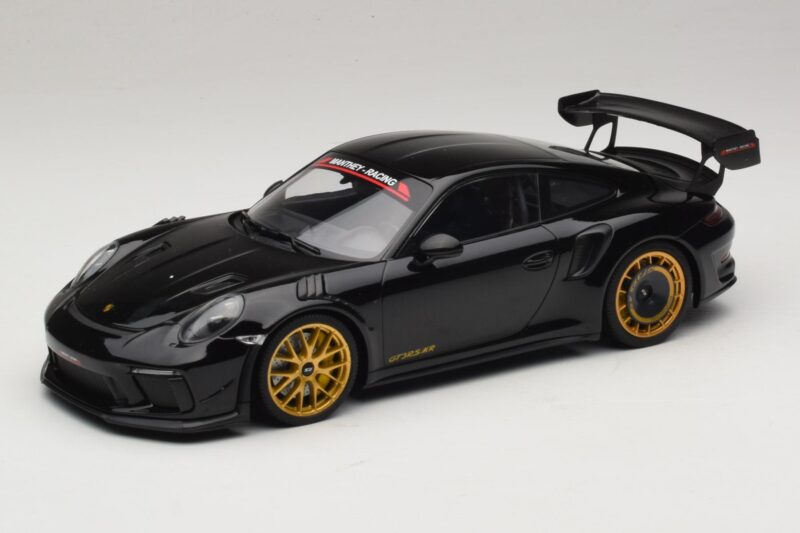Porsche 911 992 GT3 RS Manthey Racing Must Kuldsete Veljedega Minichamps 1:18 MR-911-GT3RS-1804 Metall