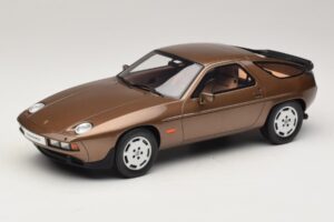 Porsche 928 S Tobacco Metallic GT Spirit 1:18 GT1005 Vaik