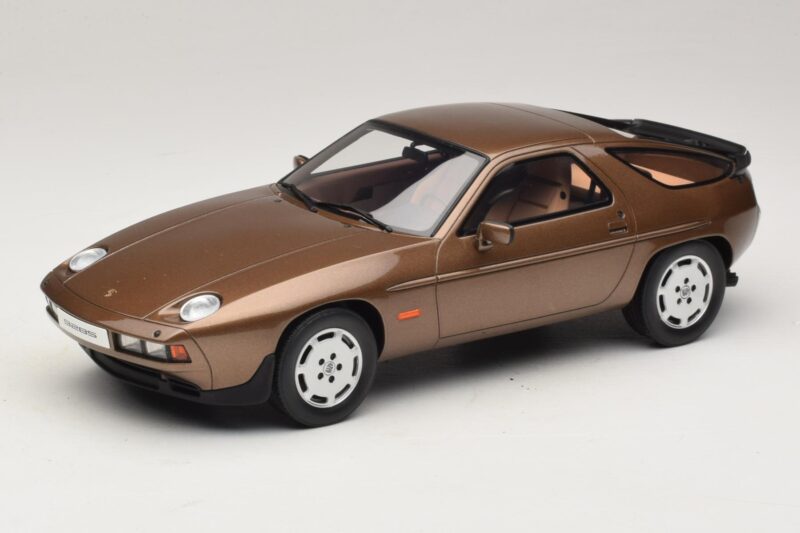 Porsche 928 S Tobacco Metallic GT Spirit 1:18 GT1005 Vaik