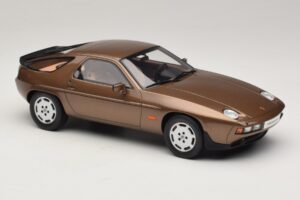 Porsche 928 S Tobacco Metallic GT Spirit 1:18 GT1005 Vaik - pilt 4/6