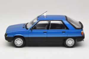 Renault 11 GTL Taxi James Bond MCG 1:18 MCG18833 Metall - pilt 3/6