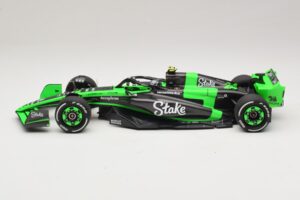 Stake Kick Sauber C44 G. Zhou Emilia Romagna GP 2024 Minichamps 1:18 117240124 Vaik - pilt 3/7