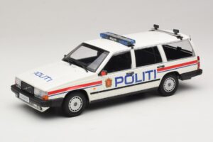 Volvo 740 GL Universaal Politi Norway Minichamps 1:18 155171796 Metall