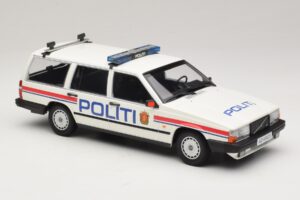 Volvo 740 GL Universaal Politi Norway Minichamps 1:18 155171796 Metall - pilt 4/6