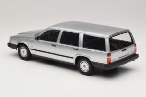 Volvo 740 GL Universaal Hõbe Minichamps 1:18 155171770 Metall - pilt 5/6