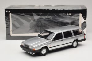 Volvo 740 GL Universaal Hõbe Minichamps 1:18 155171770 Metall - pilt 6/6