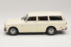 Volvo Amazon Universaal Pearl White Norev 1:18 188750 Metall - pilt 3/6