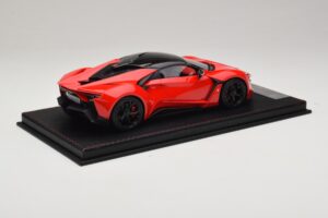 W Motors Fenyr Supersport Punane SophiArt 1:18 SA003-06 Vaik - pilt 2/6