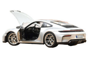 Porsche 911 992.2 GT3 Touring Package GT Silver Metallic Norev 1:18 187002 Metall - pilt 2/5
