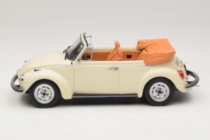 Volkswagen 1303 Kabriolett Cream White Norev 1:18 188535 Metall - pilt 3/6