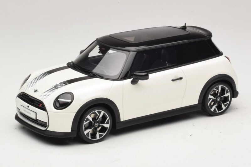 Mini Cooper S F66 Nanuq White Metallic Otto 1:18 Mini Cooper S F66 Nanuq White Metallic Otto 1:18 OT1245 Vaik